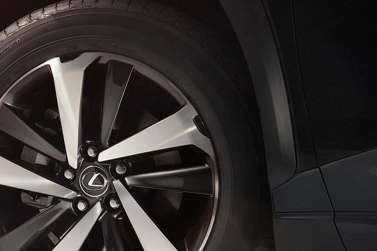 3958908 450h+ 292 Premium Plus 5dr E-CVT