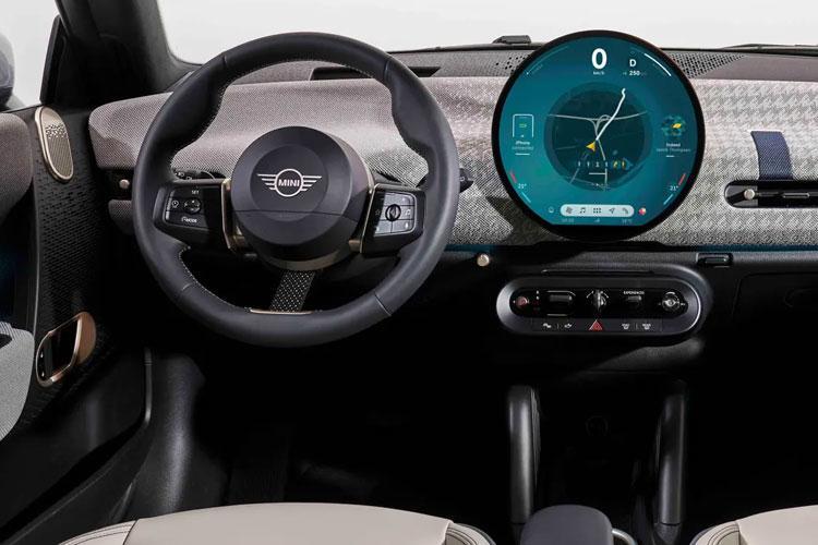 3812913 135kW E Exclusive [Level 1] 41kWh 3dr Auto